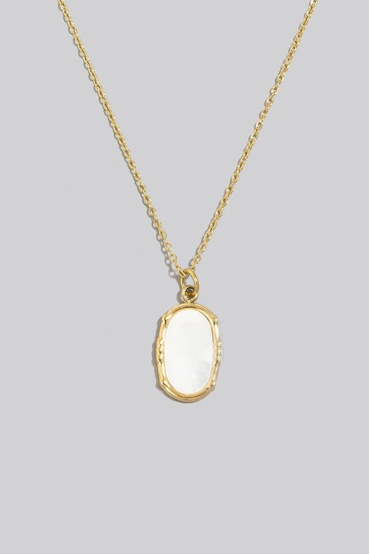 Oval Stone Pendant Necklace