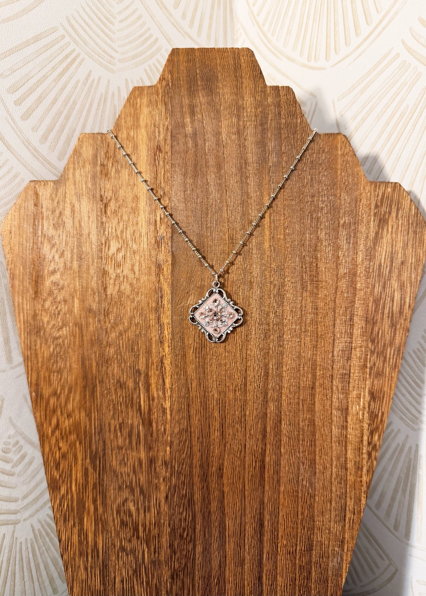 Pink Classic Filigree Rhombus Crystal Pendant Necklace