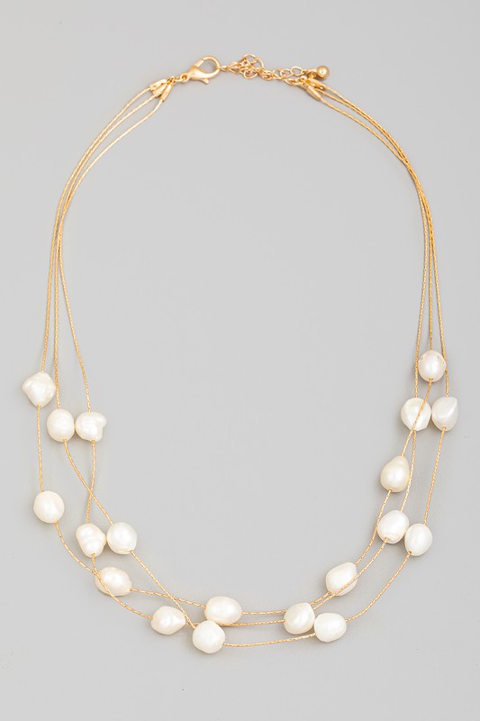 Short Pearl Layered Necklace