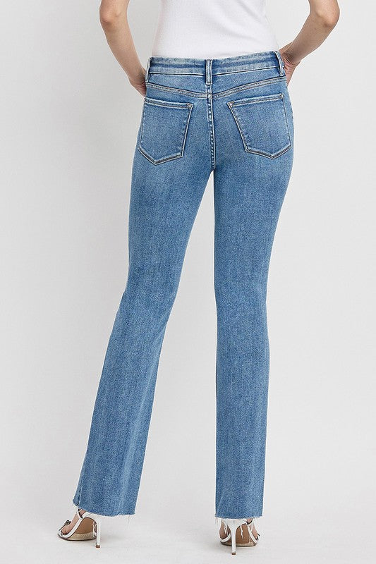 MID RISE SEAMLESS WAISTBAND BOOTCUT JEANS