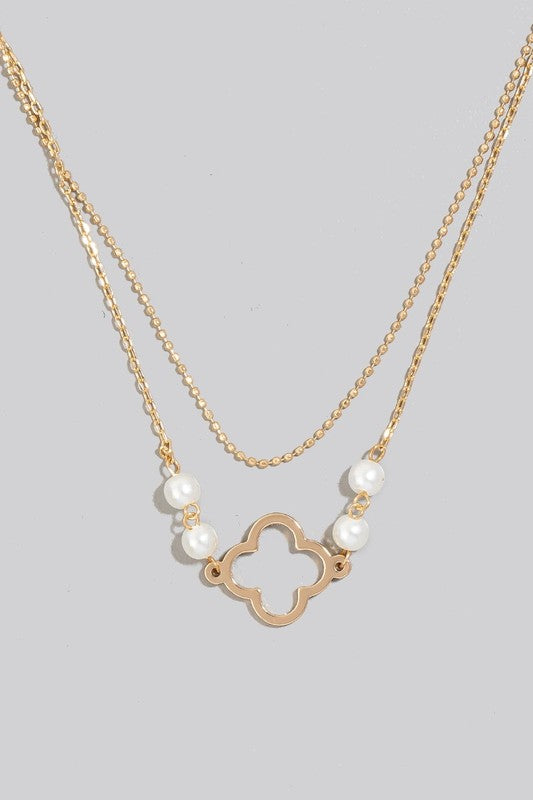 Pearl and Clover Necklace