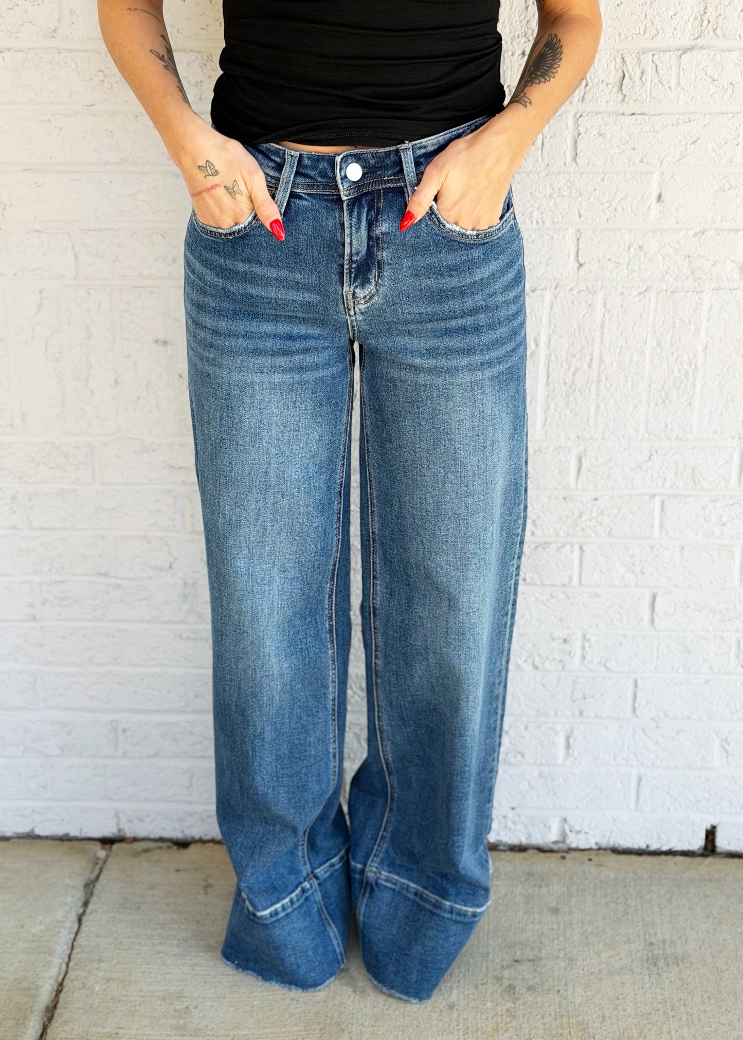 HIGH RISE A LINE WIDE LEG JEANS