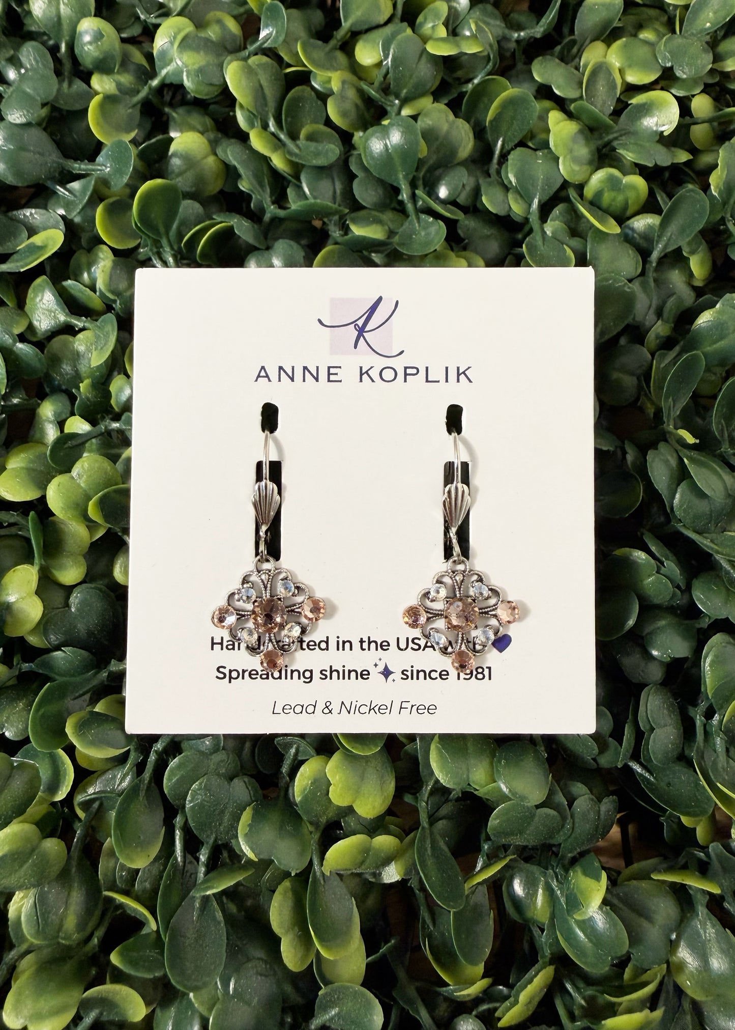 Pink Classic Filigree Rhombus Crystal Pendant Earring